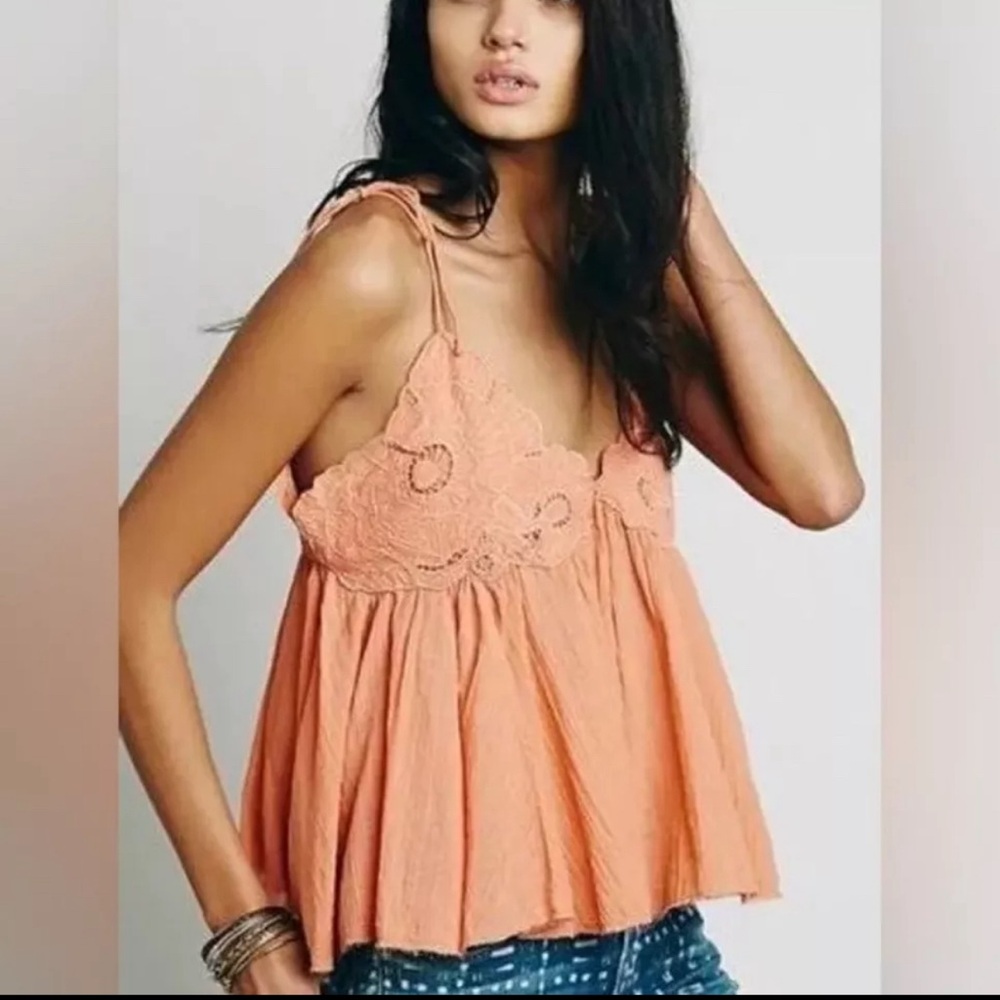 Free People “birds in the sky” Peach Floral Tank Top Blouse Small